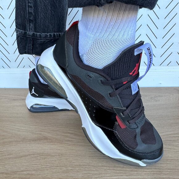 ⭐Rare Nike Jordan Air 200E Sneakers Shoes Athletic Sneakers 9.5 Black DC9836-001 main image 9